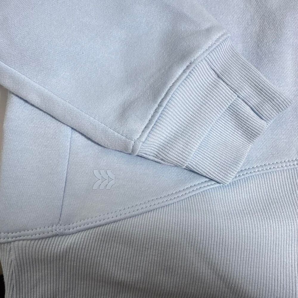 NEW All in motion blue quarter zip sweatshirt Size small Soft Cozy Athleisure - Picture 8 of 8